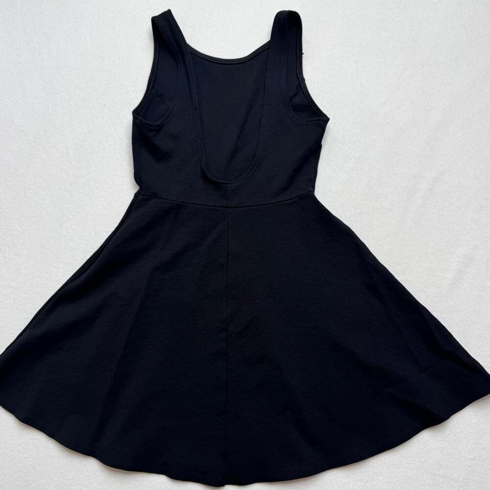 Lulus - Picture 6 of 8